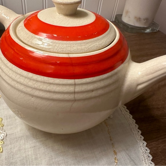 Vintage Transferware Rose Floral Design Red and Cream Teapot - Picture 6 of 12